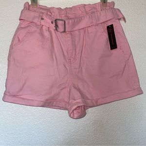 NO BOUNDARIES Pink Shorts